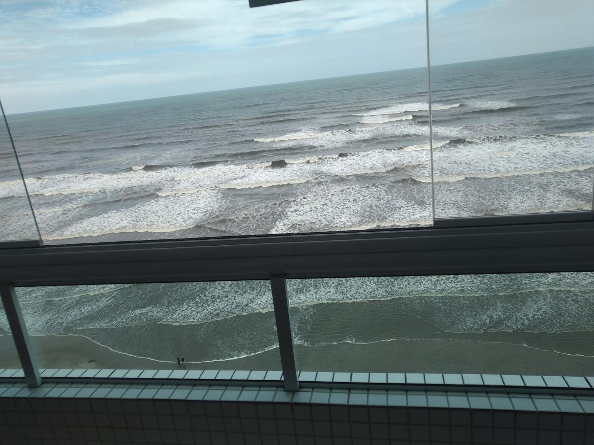 Apartamento Frente Mar Pe Na Areia Praia Grande  Exterior foto