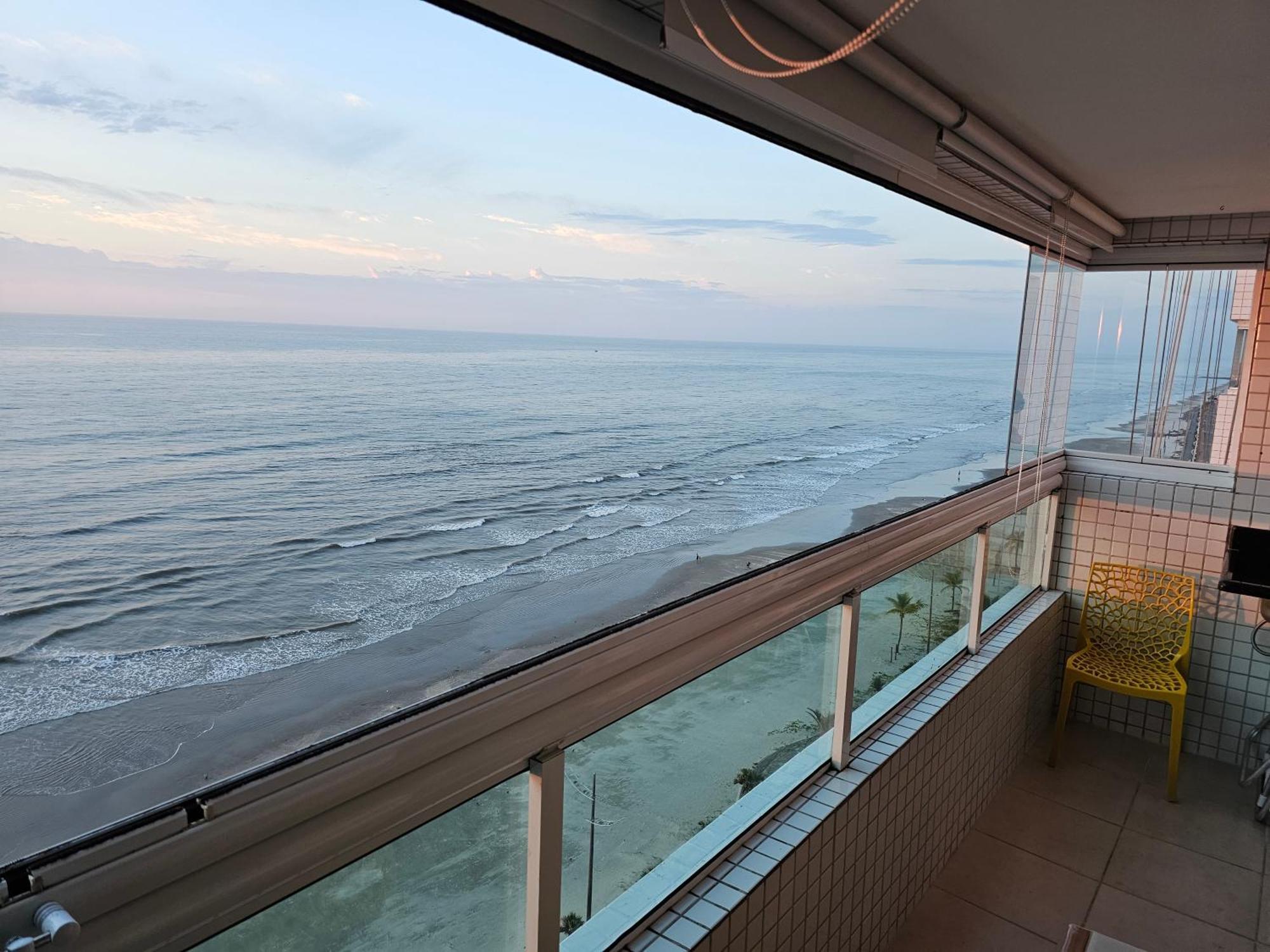 Apartamento Frente Mar Pe Na Areia Praia Grande  Exterior foto